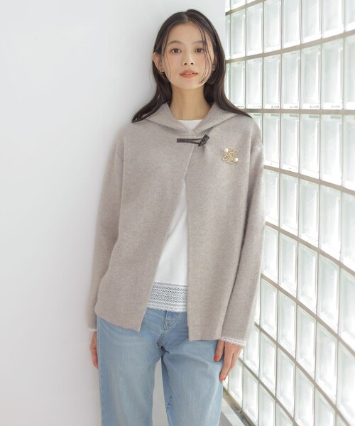 J.PRESS(ジェイプレス)の「【レイヤードスタイルに】コットンスムース レースデザイン カットソー(Tシャツ/カットソー・レディース・ネイビー系/ライトグレー系/ホワイト系/ダルブルー系・MEDIUM/LARGE)」の5枚目の写真