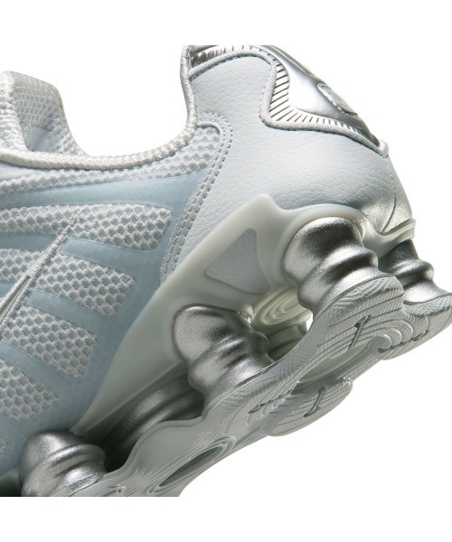 NIKE(ナイキ)の「NIKE Shox TL(ナイキ ショックス TL)(スニーカー・レディース・ブルー系/ブラウン系・26.5cm/27cm/27.5cm/28cm/28.5cm/29cm/23.5cm/24cm/24.5cm/25cm/25.5cm/26cm/23cm)」の19枚目の写真
