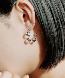 フラワーフープピアス