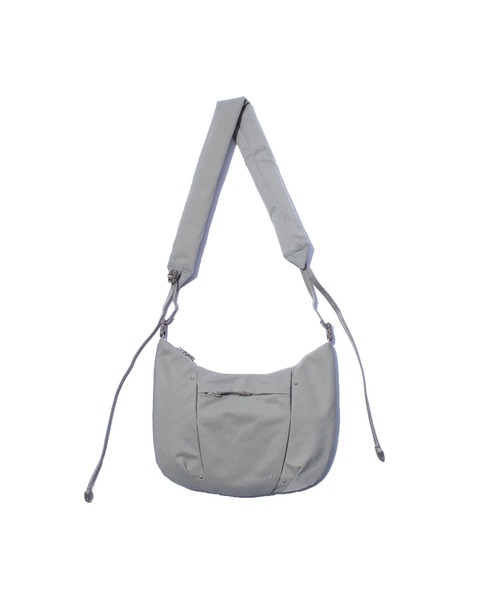 F/CE. (エフシーイー)の「F/CE. TEXTURED TWILL POUCH 2.0 / エフシーイー テクスチャード ツイル ポーチ 2.0(ボディバッグ/ウエストポーチ・メンズ・ベージュ/ブラック/チャコール・FREE)」の1枚目の写真
