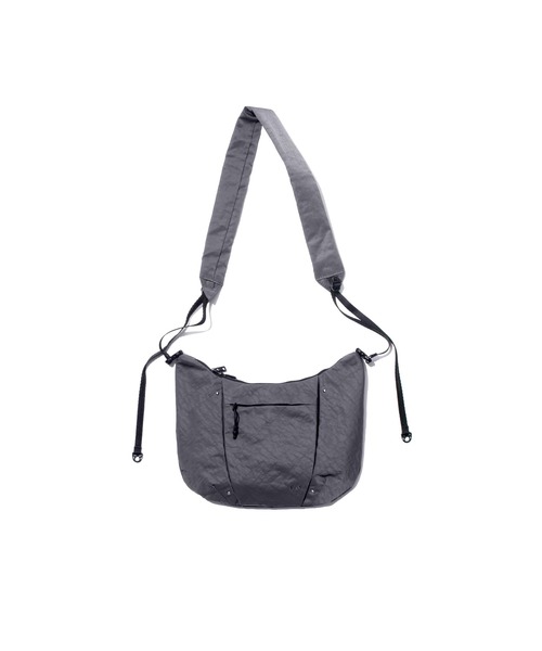F/CE. (エフシーイー)の「F/CE. TEXTURED TWILL POUCH 2.0 / エフシーイー テクスチャード ツイル ポーチ 2.0(ボディバッグ/ウエストポーチ・メンズ・ベージュ/ブラック/チャコール・FREE)」の3枚目の写真