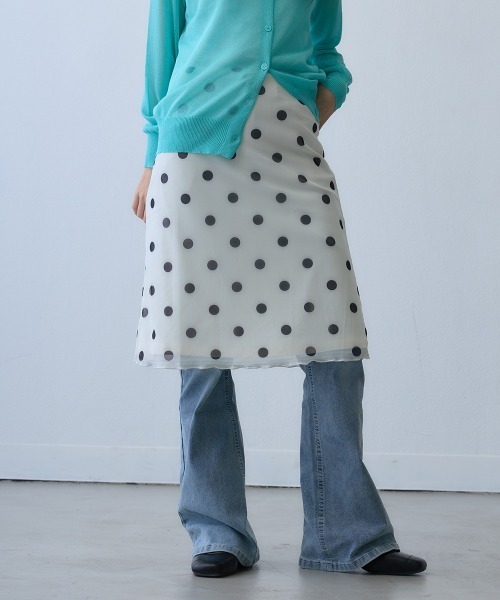 Clum(クルム)の「sheer dot layered skirt / シアードットレイヤードスカート(スカート・レディース・ホワイト・MEDIUM/SMALL)」の1枚目の写真