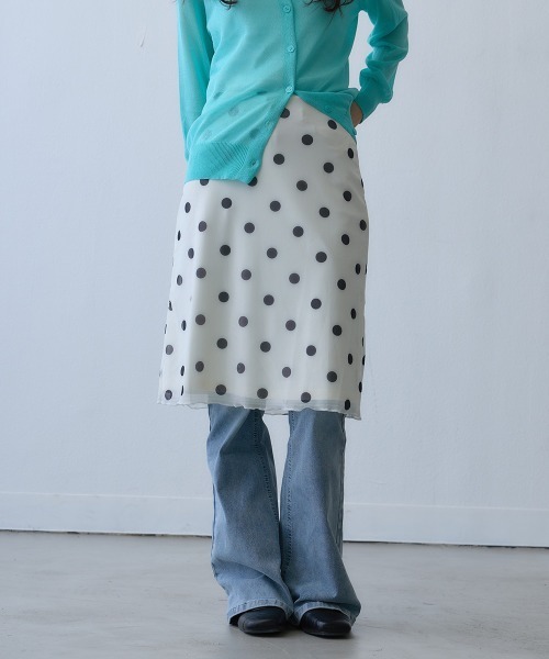 Clum(クルム)の「sheer dot layered skirt / シアードットレイヤードスカート(スカート・レディース・ホワイト・MEDIUM/SMALL)」の3枚目の写真