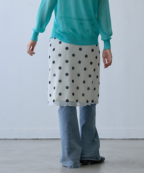 Clum(クルム)の「sheer dot layered skirt / シアードットレイヤードスカート(スカート・レディース・ホワイト・MEDIUM/SMALL)」の5枚目の写真
