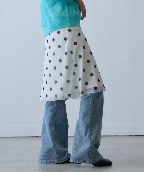 Clum(クルム)の「sheer dot layered skirt / シアードットレイヤードスカート(スカート・レディース・ホワイト・MEDIUM/SMALL)」の6枚目の写真
