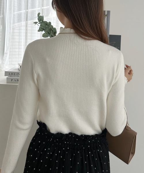 Eclat one(エクラワン)の「【まるで着る毛布】裏起毛ハイネックニットトップス(ニット/セーター・レディース・ベージュ/ブラウン/アイボリー/ブラック・FREE)」の21枚目の写真
