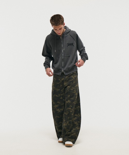 ILL'S(イルズ)の「カモ総柄 ダブルニー スタッズ カーブパンツ メンズ レディース ユニセックス(その他パンツ・メンズ・カーキ・M/L)」の6枚目の写真