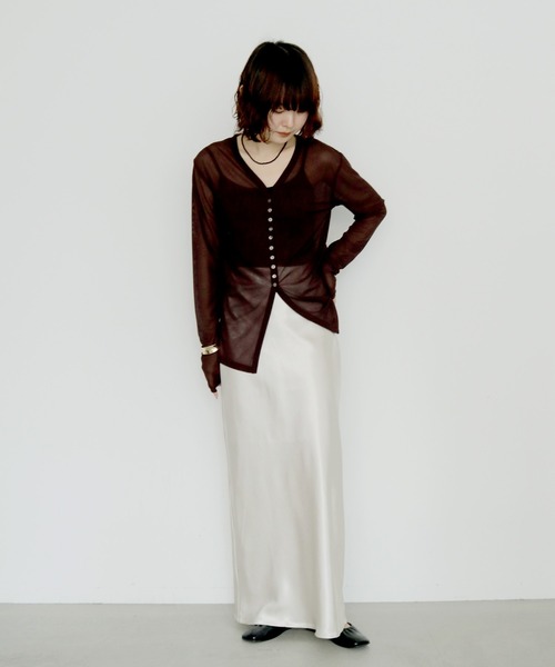 cheriella(シェリエラ)の「【cheriella】サテンナロースカート SATIN NARROW SKIRT(スカート・レディース・アイボリー/ピンク/ブラック/ブラウン・FREE)」の17枚目の写真