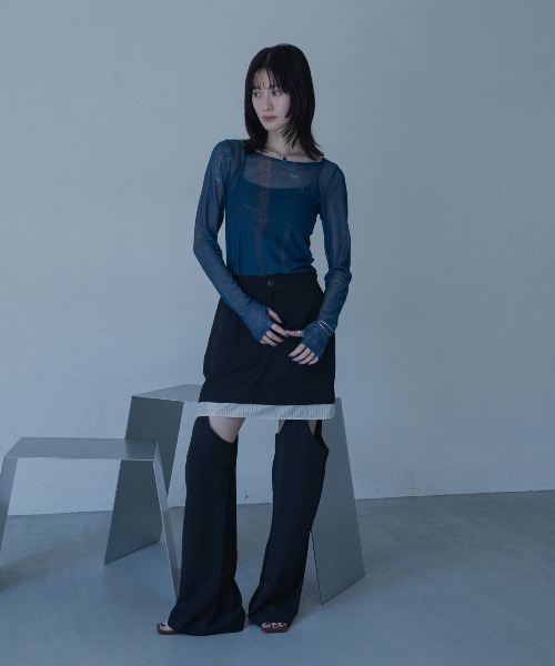 VACANCY(ヴァカンシー)の「【VACANCY公式】オリジナルアート柄スクエアネックシアートップス(Tシャツ/カットソー・レディース・ネイビー/ブルー・FREE)」の4枚目の写真