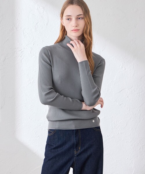MACKINTOSH LONDON(マッキントッシュ ロンドン)の「【WEB・一部店舗限定】リアリブニットタートルネックプルオーバー(ニット/セーター・レディース・ブラウン系その他2/ブルー系その他2/ブラック/グレー系その他/オフホワイト・40/38)」の3枚目の写真