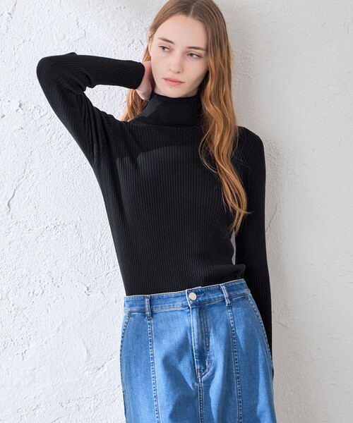 MACKINTOSH LONDON(マッキントッシュ ロンドン)の「【WEB・一部店舗限定】リアリブニットタートルネックプルオーバー(ニット/セーター・レディース・ブラウン系その他2/ブルー系その他2/ブラック/グレー系その他/オフホワイト・40/38)」の2枚目の写真