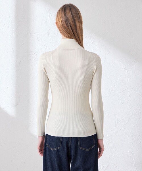 MACKINTOSH LONDON(マッキントッシュ ロンドン)の「【WEB・一部店舗限定】リアリブニットタートルネックプルオーバー(ニット/セーター・レディース・ブラウン系その他2/ブルー系その他2/ブラック/グレー系その他/オフホワイト・40/38)」の8枚目の写真