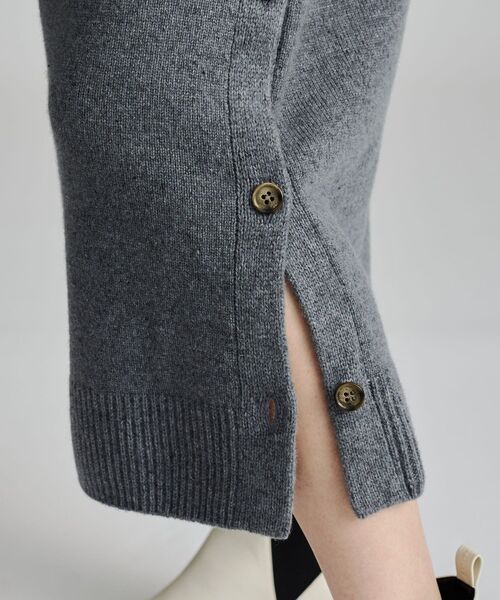 INDIVI(インディヴィ)の「【軽量/カシミヤ混/体型カバー】ハイネックニットワンピース(ワンピース・レディース・ブラウン系その他7/グレー系その他7・38/05/15 /13/34)」の18枚目の写真