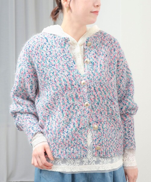 fredy couleur(フレディクルール)の「《WEB限定カラーあり》カラーモールクルーカーディガン(カーディガン/ボレロ・レディース・ネイビー/サックスブルー/ホワイト系その他/ピンク・M)」の2枚目の写真