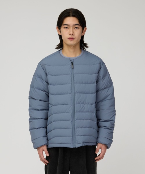 Snow Peak（スノーピーク）の「Snow Peak / Middler Down Collarless Jacket ミドラーダウン ノーカラージャケット（ダウンジャケット/コート・メンズ・ブラウン/チャコール/ブルー・XL/L/M/S）」の3枚目の写真