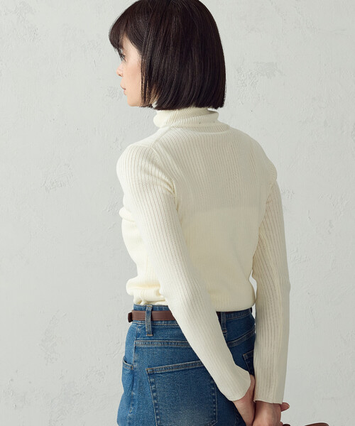 COMME CA ISM(コムサイズム)の「【マシンウォッシャブル】ベーシックニット リブタートルネックニット(ニット/セーター・レディース・ネイビー/レッド/ブラック/ホワイト・M/L)」の7枚目の写真