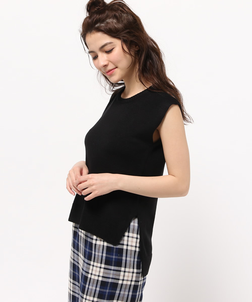 ROPE' PICNIC（ロペピクニック）の「スリット空きニットベスト（ベスト・レディース・ホワイト/ブラック/ネイビー・38）」の11枚目の写真