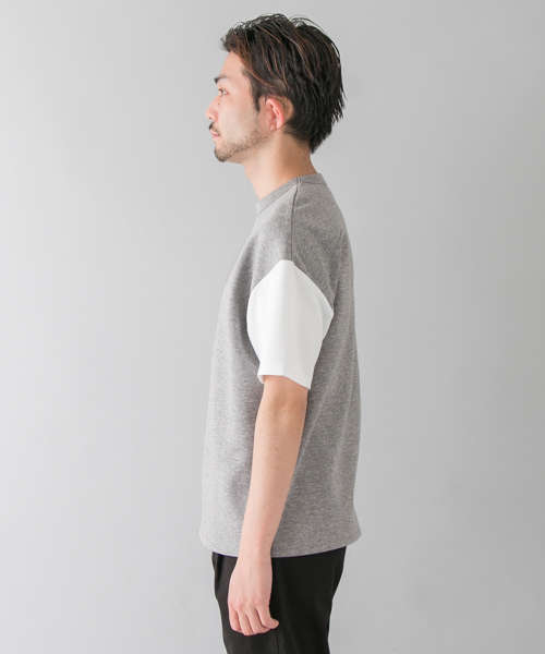 URBAN RESEARCH（アーバンリサーチ）の「ポンチバイカラールーズTシャツ（Tシャツ/カットソー・メンズ・ホワイト×グレー/ブラック系その他/ベージュ系その他/グレー×ホワイト・LARGE/MEDIUM）」の20枚目の写真