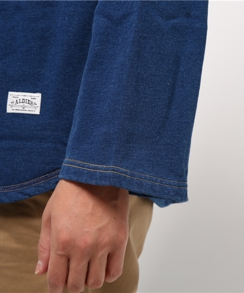 ALDIES(アールディーズ)の「Indigo Feather Shirt インディゴスウェット カーディガン(カーディガン/ボレロ・メンズ・ライトブルー/ネイビー・LARGE/SMALL/MEDIUM)」の7枚目の写真