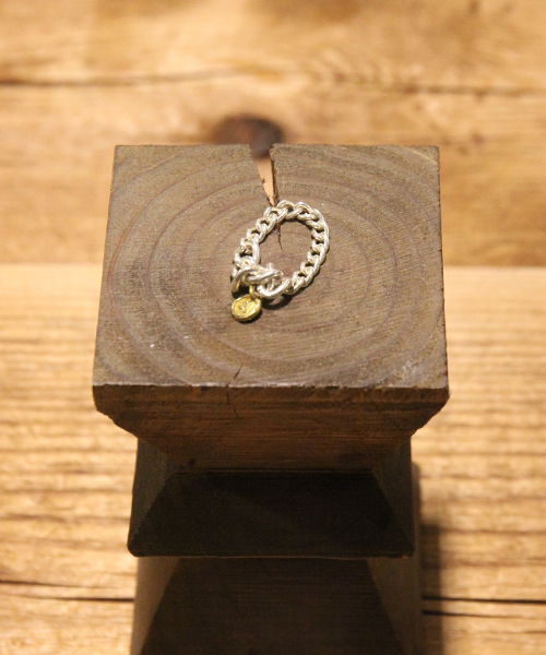 amp japan（アンプジャパン）の「Gradation Chain  Ring(グラデーション チェーン リング)（リング・メンズ・シルバー・17号/14号）」の2枚目の写真