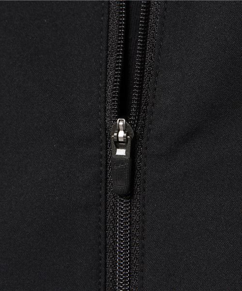 NIKE（ナイキ）の「トレーニングウェア ウインドブレーカー ジャケット 800200（ナイロンジャケット・メンズ・ブルー/チャコールグレー×ブラック/ブラック・LL/3L/M/L/S）」の10枚目の写真