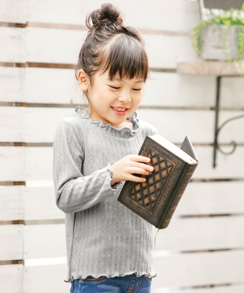 KOBE LETTUCE(コウベレタス)の「★キッズ★グッと女の子らしくなれちゃう♪【KIDS】選べる2タイプ★フリルリブニットソー(ニット/セーター・キッズ・ホワイト系その他/ピンク系その他/グレー系その他/ホワイト系その他2/ピンク系その他2/グレー系その他2・90/100/110)」の4枚目の写真