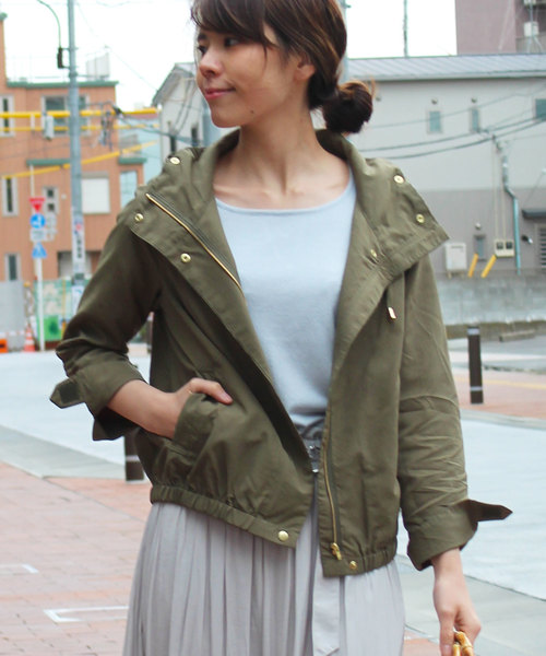 12Twelve Agenda（トゥエルブ　アジェンダ）の「ナイロングログランマウンテンパーカーブルゾン（マウンテンパーカー・レディース・ネイビー/カーキ/グレイッシュベージュ・M）」の6枚目の写真