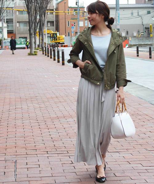 12Twelve Agenda（トゥエルブ　アジェンダ）の「ナイロングログランマウンテンパーカーブルゾン（マウンテンパーカー・レディース・ネイビー/カーキ/グレイッシュベージュ・M）」の7枚目の写真