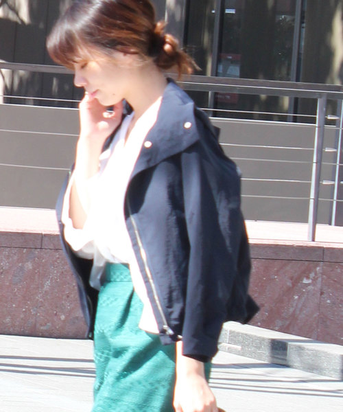 12Twelve Agenda（トゥエルブ　アジェンダ）の「ナイロングログランマウンテンパーカーブルゾン（マウンテンパーカー・レディース・ネイビー/カーキ/グレイッシュベージュ・M）」の10枚目の写真