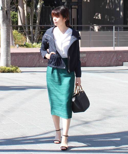 12Twelve Agenda（トゥエルブ　アジェンダ）の「ナイロングログランマウンテンパーカーブルゾン（マウンテンパーカー・レディース・ネイビー/カーキ/グレイッシュベージュ・M）」の16枚目の写真