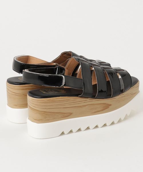 STYLEBLOCK（スタイルブロック）の「厚底ウェッジシャークソールエナメルグラディエーターサンダル（サンダル・レディース・ブラック/ピンク・35/36/37/38/39/40）」の4枚目の写真