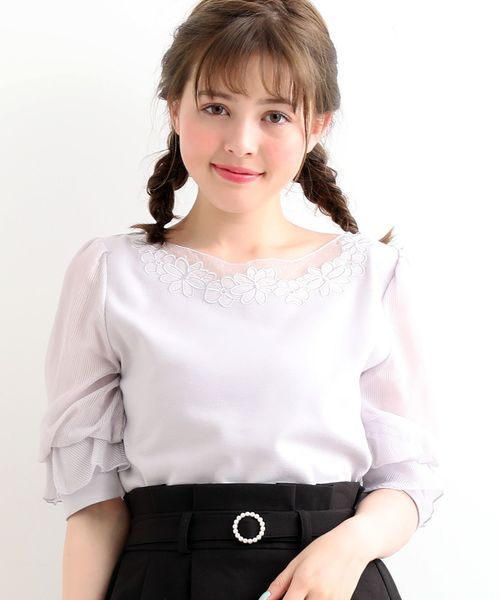 MAJESTIC LEGON(マジェスティックレゴン)の「チュールフラワートップス(Tシャツ/カットソー・レディース・ミント/ラベンダー/アイボリー/ブラック/ピンク・MEDIUM)」の4枚目の写真