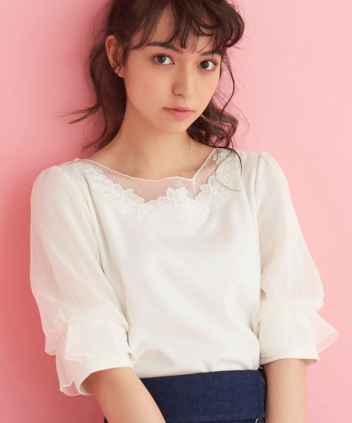 MAJESTIC LEGON(マジェスティックレゴン)の「チュールフラワートップス(Tシャツ/カットソー・レディース・ミント/ラベンダー/アイボリー/ブラック/ピンク・MEDIUM)」の2枚目の写真