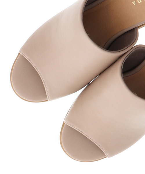 RANDA（ランダ）の「スタックヒールミュールサンダル（サンダル・レディース・ブラック/ベージュ系その他・LL/S/M/L）」の5枚目の写真