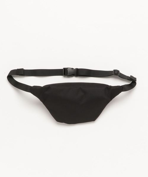 WEGO（ウィゴー）の「WEGO/ダブルZIPウエストバッグ（ボディバッグ/ウエストポーチ・レディース・ブラック/ベージュ・FREE）」の6枚目の写真