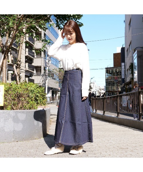 BEATJIVE（ビートジャイブ）の「ロング丈 ワイドシルエット スウェット ドルマン プルオーバー トレーナー レディース（スウェット・レディース・ブラック/ネイビー/グレー/オフホワイト/ブラック×ブルー/ブラック系その他・FREE）」の2枚目の写真