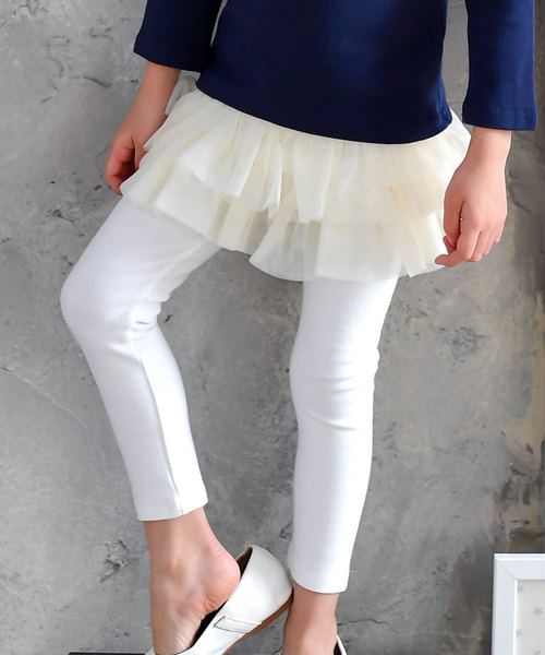 Bee des Bee（ビーデスビー）の「レギンス付きスカート 総チュチュ 2段フリル（スカート・キッズ・グレー/グレー系その他/ホワイト系その他/アイボリー/ライトピンク/ピンク/ワインレッド/ワイン/ブラック系その他/ネイビー/ブラック/ラベンダー/ブルー系その他/スカイブルー/ダークブラウン/グレイッシュベージュ/ミント/パープル系その他/コーラルピンク/チャコール/ブラック系その他2/ベージュ系その他/ブルーグレー/グレー系その他2/パープル系その他2/ブラウン系その他2/ブラウン系その他/カーキオリーブ/スモークピンク/サックスブルー/ピンク系/ブルー系/パープル系その他4/パープル系その他3・90cm/110cm/100cm/120cm/130cm/140cm/90㎝）」の3枚目の写真