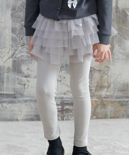Bee des Bee（ビーデスビー）の「レギンス付きスカート 総チュチュ 2段フリル（スカート・キッズ・グレー/グレー系その他/ホワイト系その他/アイボリー/ライトピンク/ピンク/ワインレッド/ワイン/ブラック系その他/ネイビー/ブラック/ラベンダー/ブルー系その他/スカイブルー/ダークブラウン/グレイッシュベージュ/ミント/パープル系その他/コーラルピンク/チャコール/ブラック系その他2/ベージュ系その他/ブルーグレー/グレー系その他2/パープル系その他2/ブラウン系その他2/ブラウン系その他/カーキオリーブ/スモークピンク/サックスブルー/ピンク系/ブルー系/パープル系その他4/パープル系その他3・90cm/110cm/100cm/120cm/130cm/140cm/90㎝）」の15枚目の写真