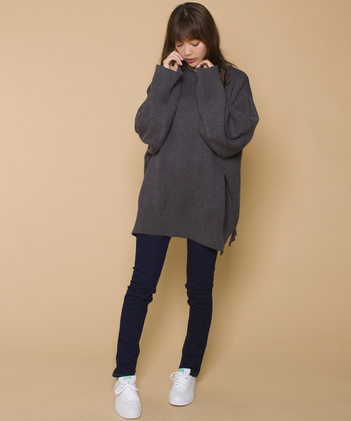 LUGG NAGG(ラグナグ)の「【Jewelobe/ ジュエローブ】サイドスリット ワイドニット プルオーバー(ニット/セーター・レディース・ブラック/ネイビー/グレー/グリーン・FREE)」の9枚目の写真
