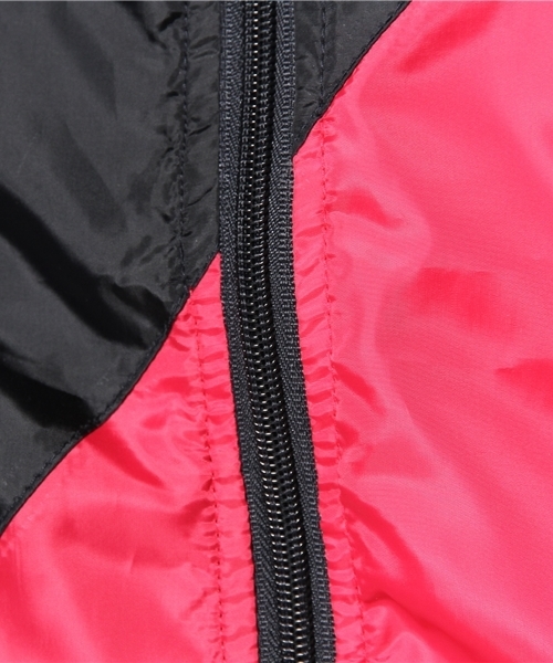 VENCEEXCHANGE（ヴァンスエクスチェンジ）の「MキリカエマウンテンPK（マウンテンパーカー・メンズ・イエロー/ピンク・MEDIUM/SMALL/LARGE）」の5枚目の写真