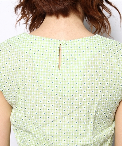 Ray BEAMS（レイビームス）の「○Ray BEAMS / ギンガム クロップド ノースリーブ（シャツ/ブラウス・レディース・ブラック/ミント・ONE SIZE）」の4枚目の写真