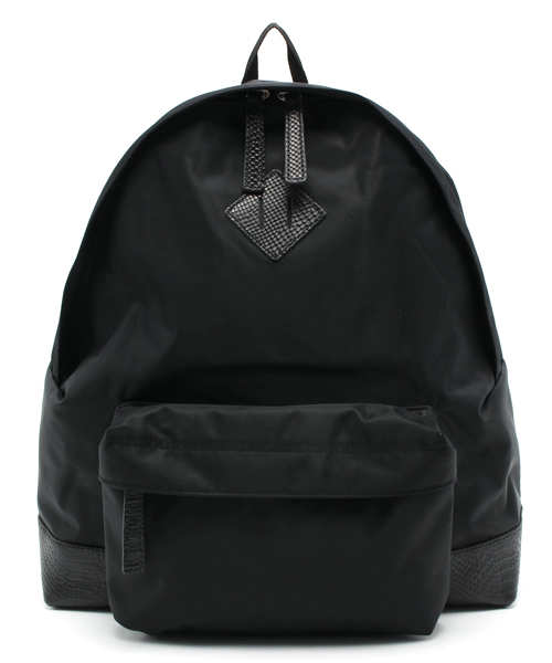 BEAUTY&YOUTH UNITED ARROWS（ビューティーアンドユースユナイテッドアローズ）の「MT パイソン柄/エンボス バックパック◆（バックパック/リュック・メンズ・ホワイト/ブラック・フリー）」の10枚目の写真