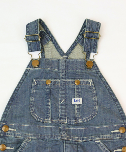 Lee(リー)の「LEE/リー デニムオーバーオール(サロペット/オーバーオール・キッズ・ダークインディゴブルー/ライトインディゴブルー・90cm/100cm/115cm)」の4枚目の写真