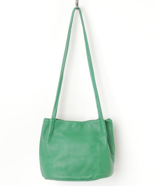 TASINAMI（タシナミ）の「TASINAMI シュリンクレザーショルダー巾着バッグ (TA-0030)（ハンドバッグ・レディース・ブラック/ネイビー/レッド/サックスブルー/グリーン/マスタード/ホワイト系その他/チョコ/グレイッシュベージュ/グレー・FREE）」の18枚目の写真