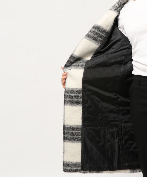 fifth（フィフス）の「チェックシャギーチェスターコート（トレンチコート・レディース・ブラック・MEDIUM）」の13枚目の写真