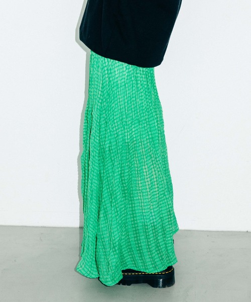 X-girl(エックスガール)の「PLEATED CHIFFON LONG SKIRT(スカート・レディース・ブラック/ブラウン/イエロー/グリーン・1/2)」の15枚目の写真