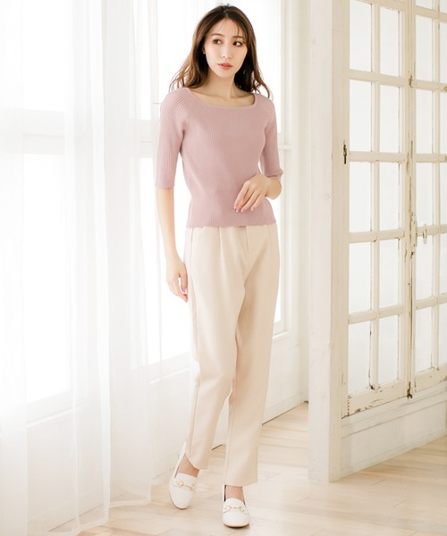 Julia Boutique(ジュリアブティック)の「スクエアネックニット/510595M(ニット/セーター・レディース・ホワイト/ベージュ/ブラック/ピンク/モカ/ネイビー/グレー・ONE)」の20枚目の写真