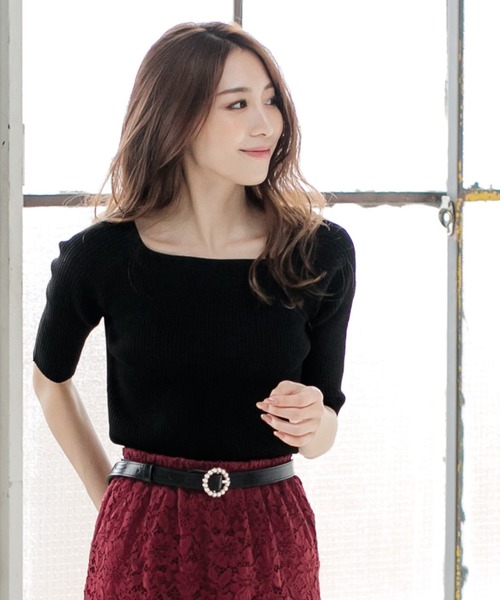 Julia Boutique(ジュリアブティック)の「スクエアネックニット/510595M(ニット/セーター・レディース・ホワイト/ベージュ/ブラック/ピンク/モカ/ネイビー/グレー・ONE)」の8枚目の写真