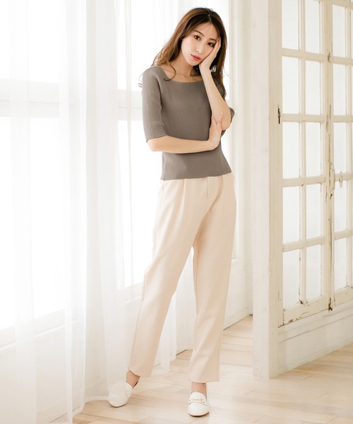 Julia Boutique(ジュリアブティック)の「スクエアネックニット/510595M(ニット/セーター・レディース・ホワイト/ベージュ/ブラック/ピンク/モカ/ネイビー/グレー・ONE)」の10枚目の写真