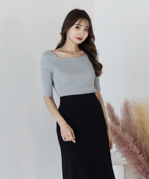 Julia Boutique(ジュリアブティック)の「スクエアネックニット/510595M(ニット/セーター・レディース・ホワイト/ベージュ/ブラック/ピンク/モカ/ネイビー/グレー・ONE)」の12枚目の写真